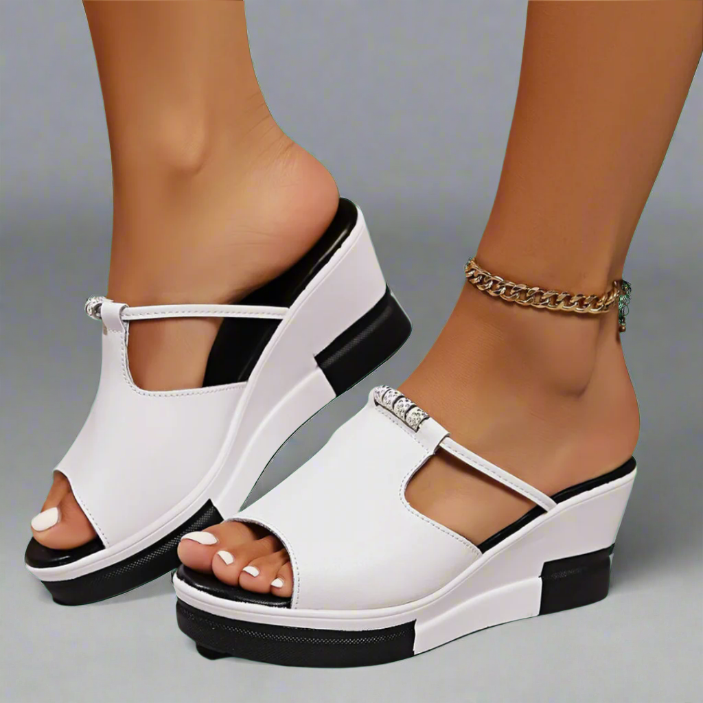 Thea | Elegante Sandalen mit höheren Absätzen