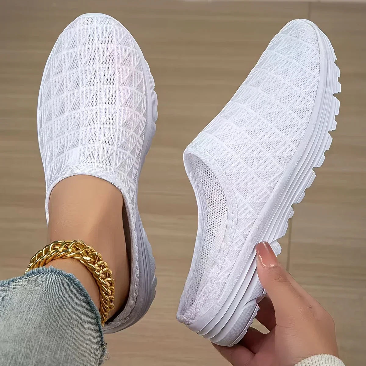 Brunilda - Atmungsaktive Flache Pantoffel